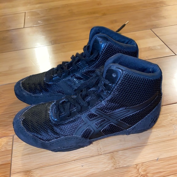 asics velcro wrestling shoes